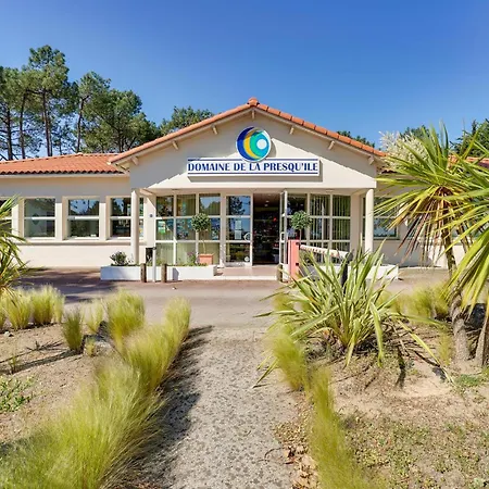 Beautiful home in LAiguillon-la-Presqu Hébergement de vacances